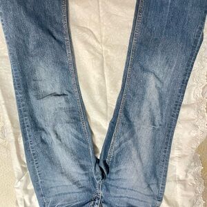 Classic Blue Women's Jeans low rise used cut on the end
